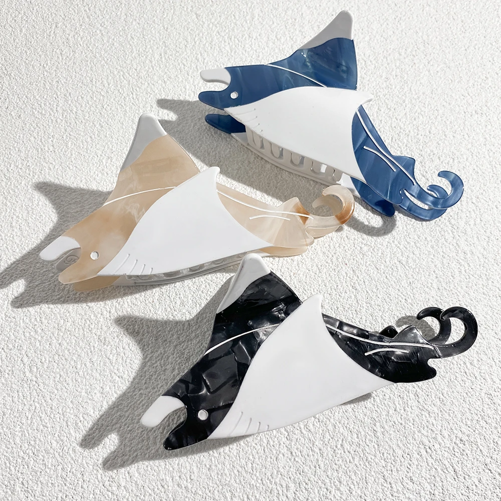

Funny Oversize Flying Fish Barrettes Headwear Non-slip Ponytail Marine Animal Accessories Hairpin Hair Claw Clip For Women