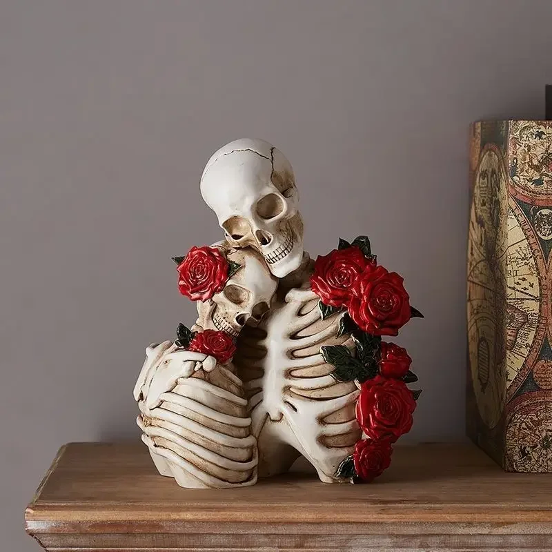 Creative Couple Skeleton Figures Art Decoration Item Home Livingroom Statue Accessories Crafts Halloween Doll Escape Room Props