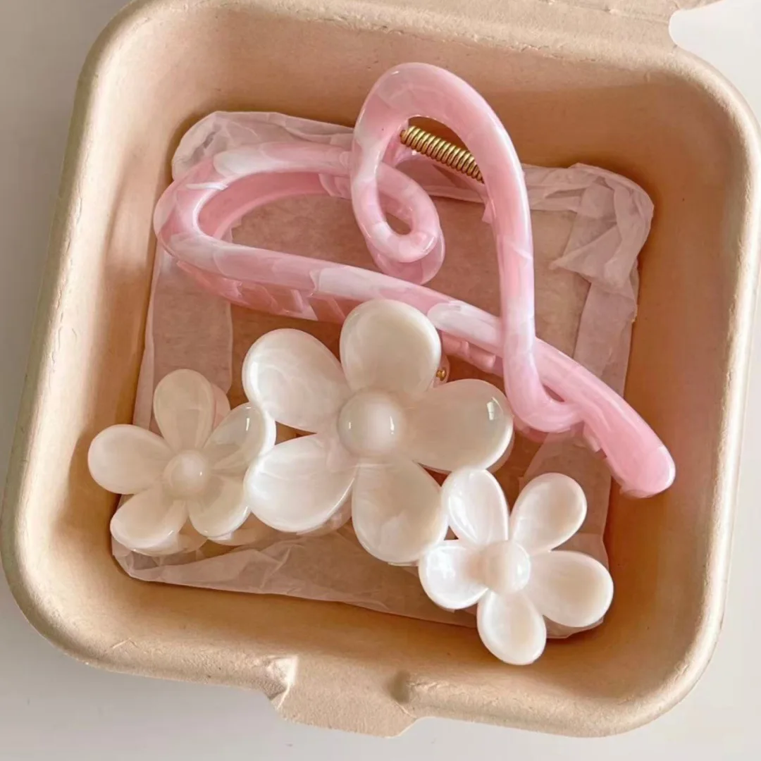 2 Stück Koreanische Hawaiianische Blumen-Haarklammer mit Rosa Herz, Große Vielseitige Haarspange für Frauen und Mädchen, Boho Rutschfeste Haarklammer, Haaraccessoires