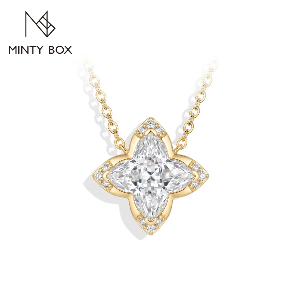 MINTYBOX Sparkling Four Leaf Clover Cut 3.0CT Moissanite Necklaces for Women S925 Silver Charm Engagement Wedding Jewelry Gifts