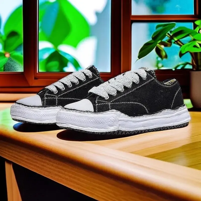 

Running Shoes Men Training Sports Breathable Lightweight Women's Comfortable Nonskid Leisure Sneakers