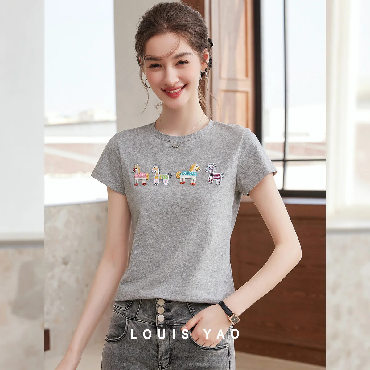 LOUIS YAO Fun Animal Pattern Short Sleeve Shirts 2026 Spring/Summer Top Casual Round Neck Knit Short Sleeve T-Shirt for Women
