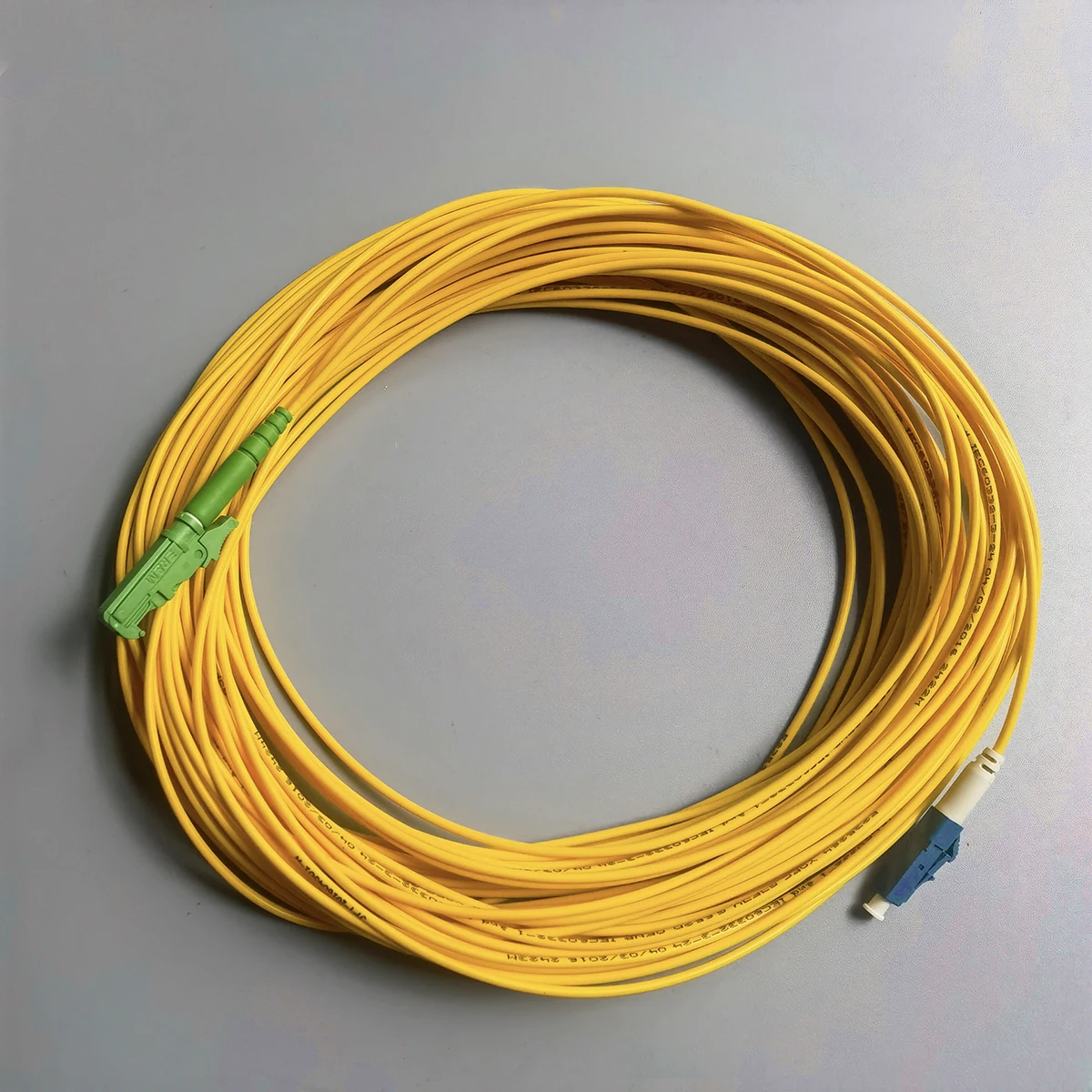 Fiber Optic Extension Cable FTTH 2.0mm E2000/APC-LC/PC 2M/3M/20M Single Mode G652D Fibra Optica Patch Cord Cable Fibra Optica