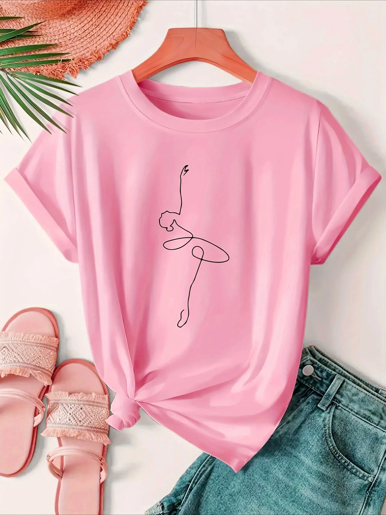 Ballet Dancer Line Art Design Women's T-shirt Vintage Fashion Tee Harajuku Streetwear Short Sleeve Harajuku Female Y2K Tee Tops