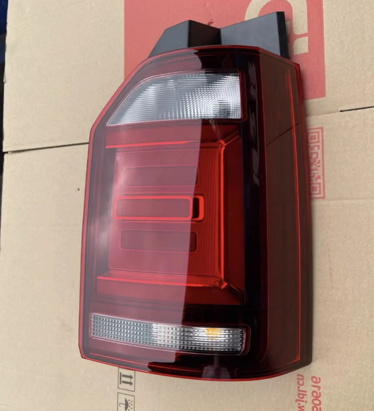 

Автомобильный светодиодный задний фонарь, задний фонарь для Volkswagen vw Multivan T5 T6, стоп-сигнал дальнего света, указатель поворота