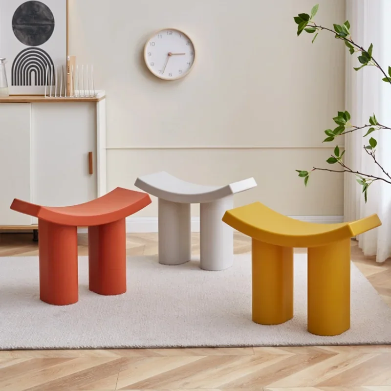 Creative Styling Saddle Stool for Living Room Children's Room Dressing Room Bathroom and Entryway Multifunctional Seat