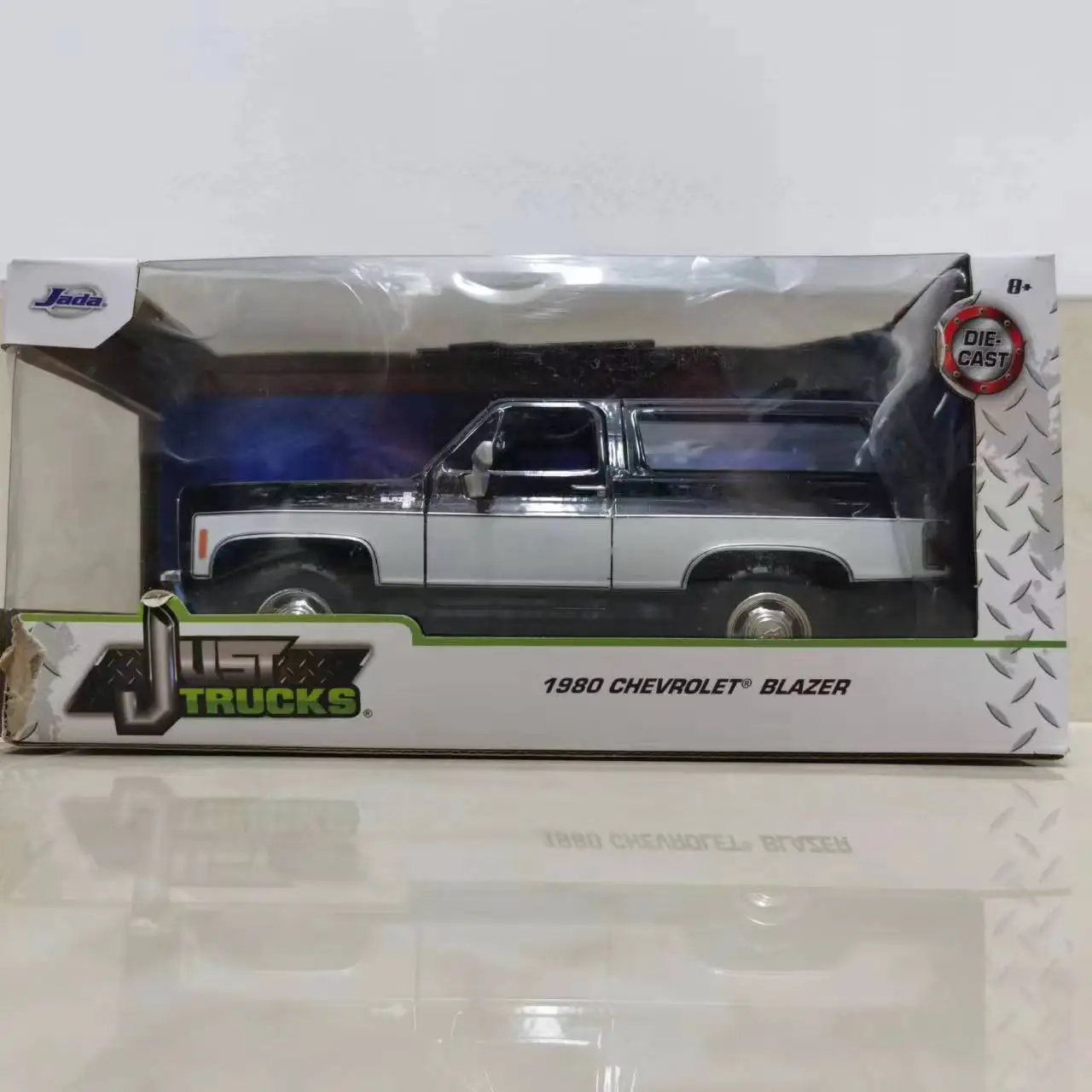 1:24 1980 Chevrolet BLAZER SUV Off-road vehicle Simulation Diecast Car Metal Alloy Model Car Toys for Children Gift Collection