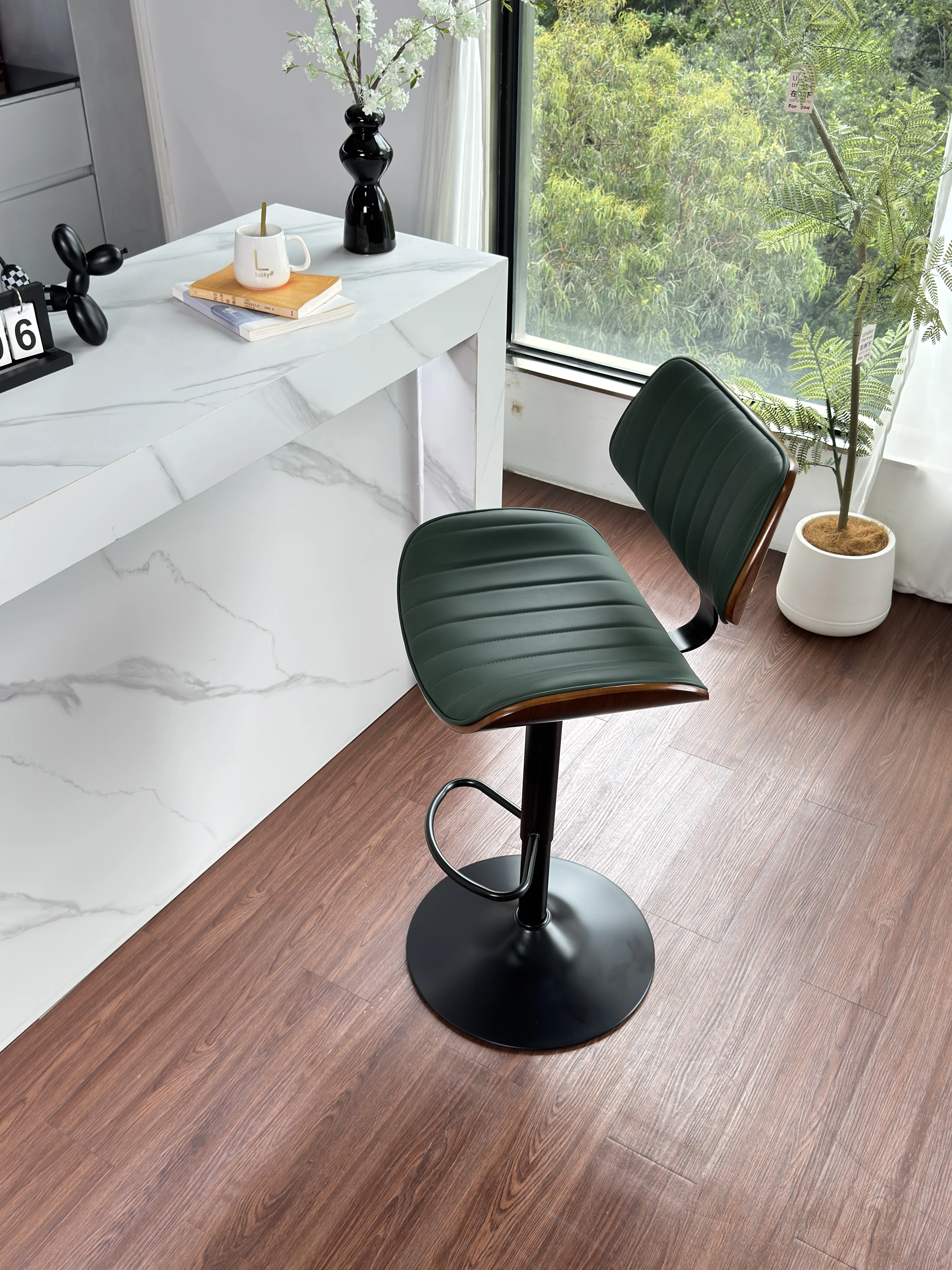 Professional Factory Custom Bar Stool Luxury Walnut Wood Swivel Chair Minimalist Counter Stool For Jewelry Showroom And Bistro
