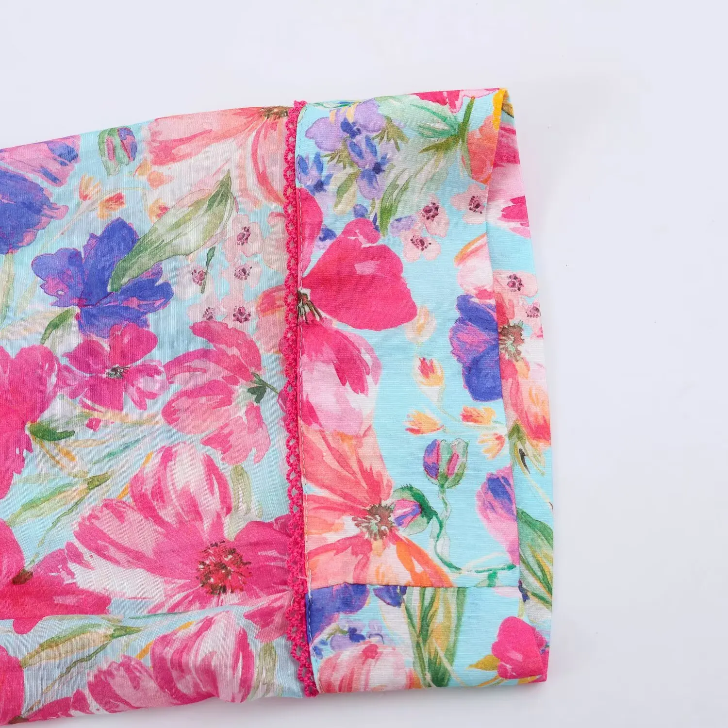 Sommerliche Bluse mit Blumenmuster im Strandstil für Damen, 3/4-Armel, atmungsaktiv, vielseitig, für Büro, Freizeit und Alltag. – Detail 12