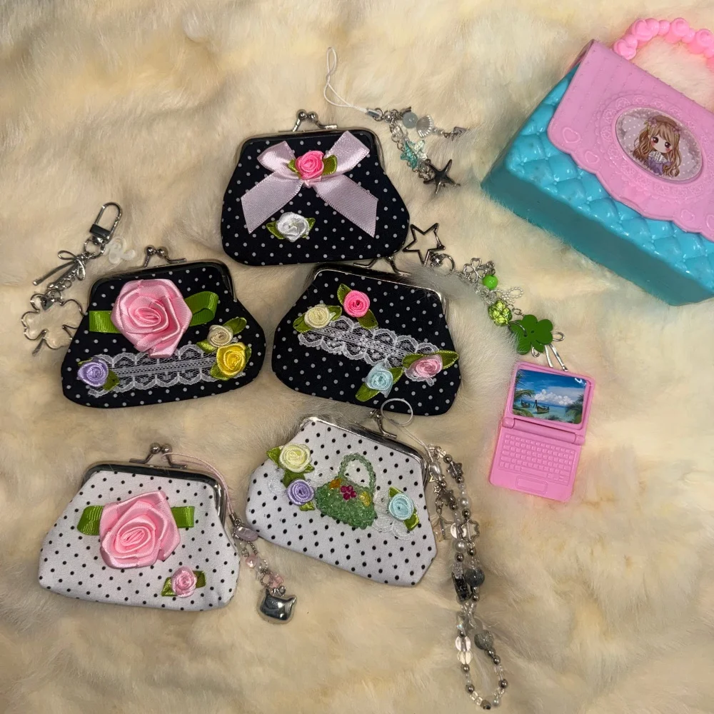 Aesthetics Ancient Zero Wallet Pendant Keychain Flower Decoration Bag Storing Headphones Lipstick Harajuku Bead Accessories