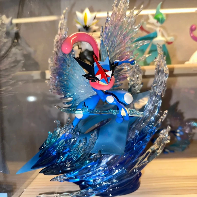 Nuevo Pokemon trébol de cuatro hojas Greninja mariposa marea modelo de juego juguete adornos decorativos de escritorio para niño regalo de vacaciones