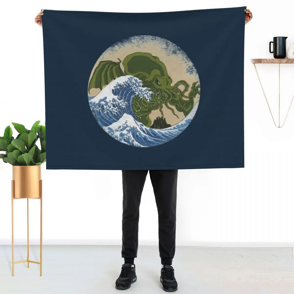 

Hokusai Cthulhu Throw Blanket Cozy Sofa Blanket for TV Watching Napping