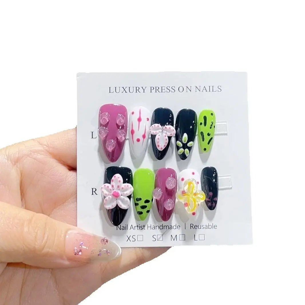 Handgemaakte pers op nagels met verwijderbaar en herbruikbaar ontwerp, hoogwaardige luxe stijl en whitening-effect.nr.D248