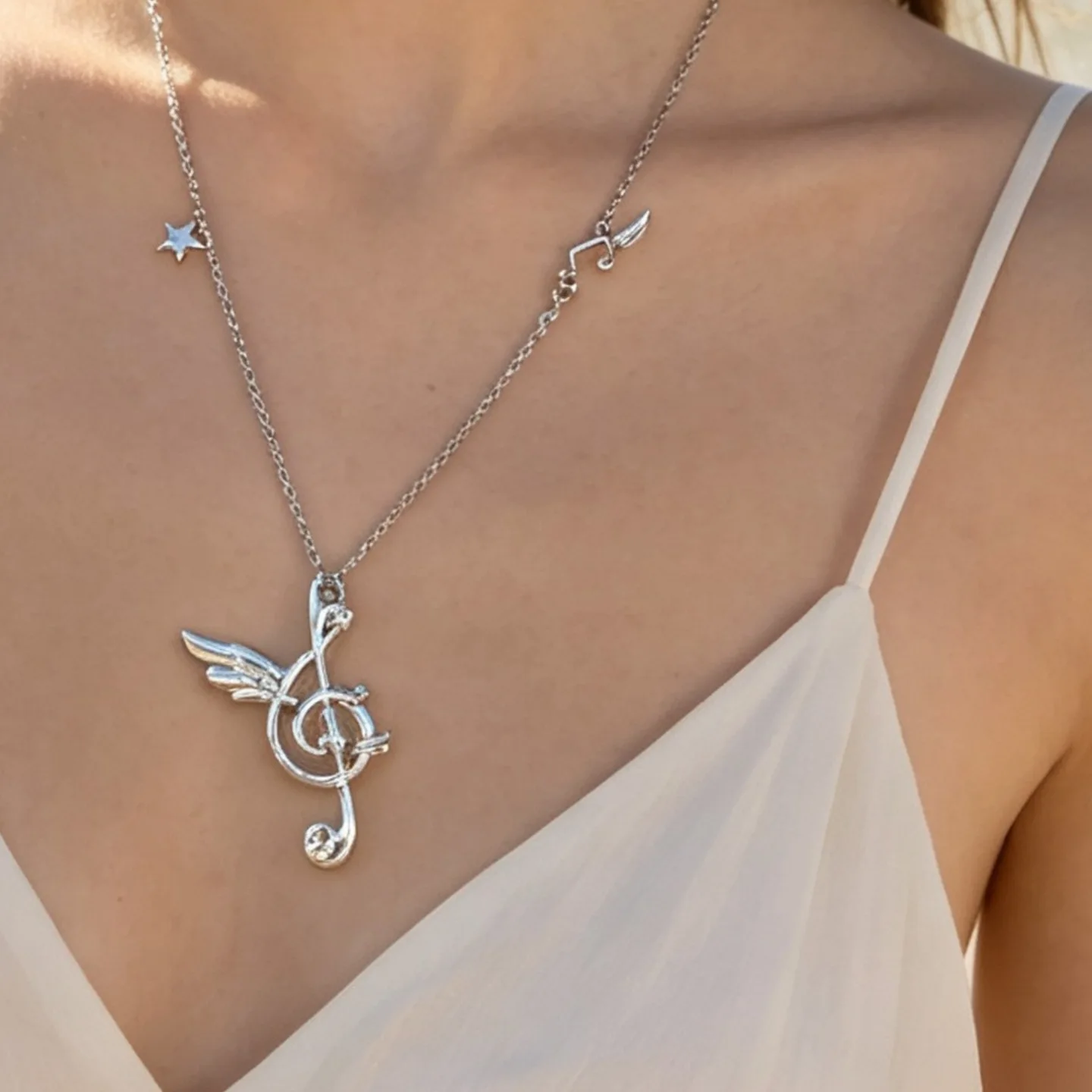 Fashion Big Wings Musical Notes Long Necklace For Women Creative New Luxury Design Necklaces Pendants