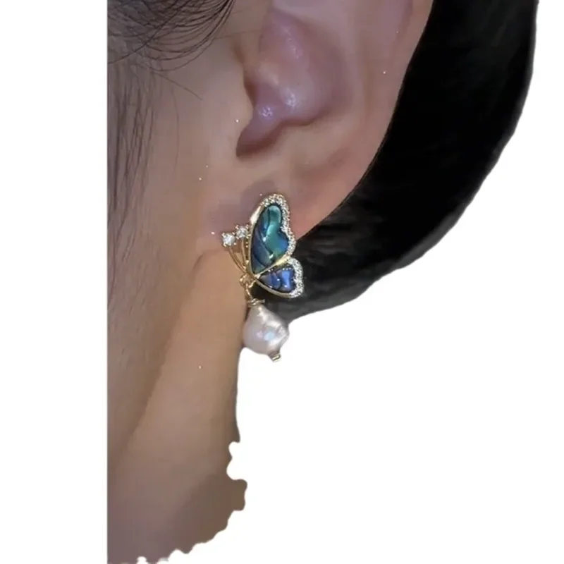 French Natural Mother of Pearl Green Butterfly Light Luxury High-end Freshwater Pearl Earrings for Women Jewelry.