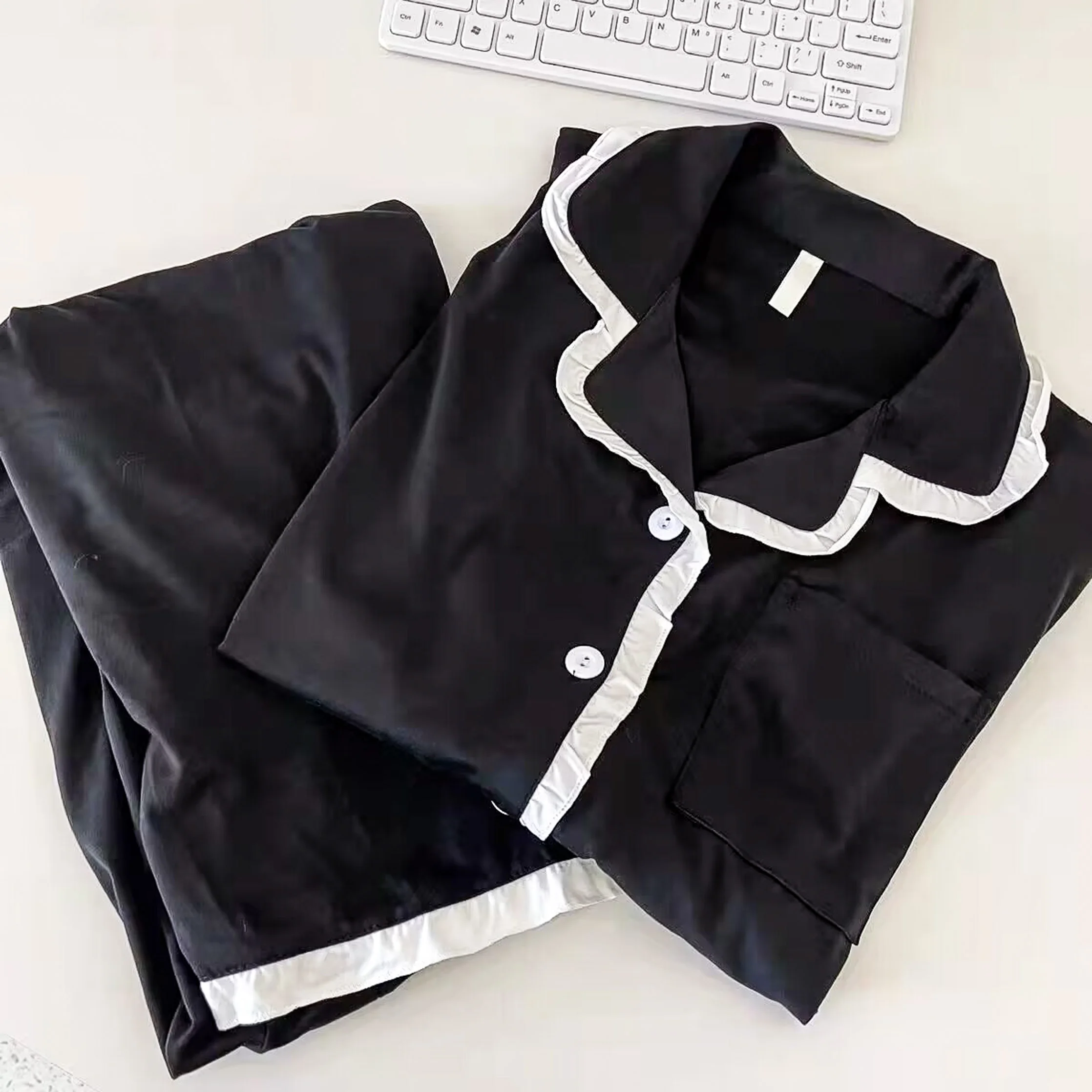 Women's Japanese-Inspired Pajama Set Long Sleeve Comfy Loungewear, Minimalist & Trendy Sleepwear for Casual Comfort