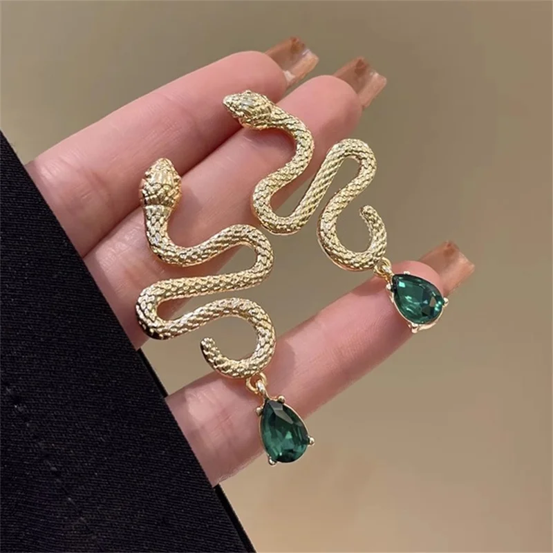 XIALUOKE Vintage Snake Earrings For Women Street Shoot Drop Earrings Halloween Jewelry