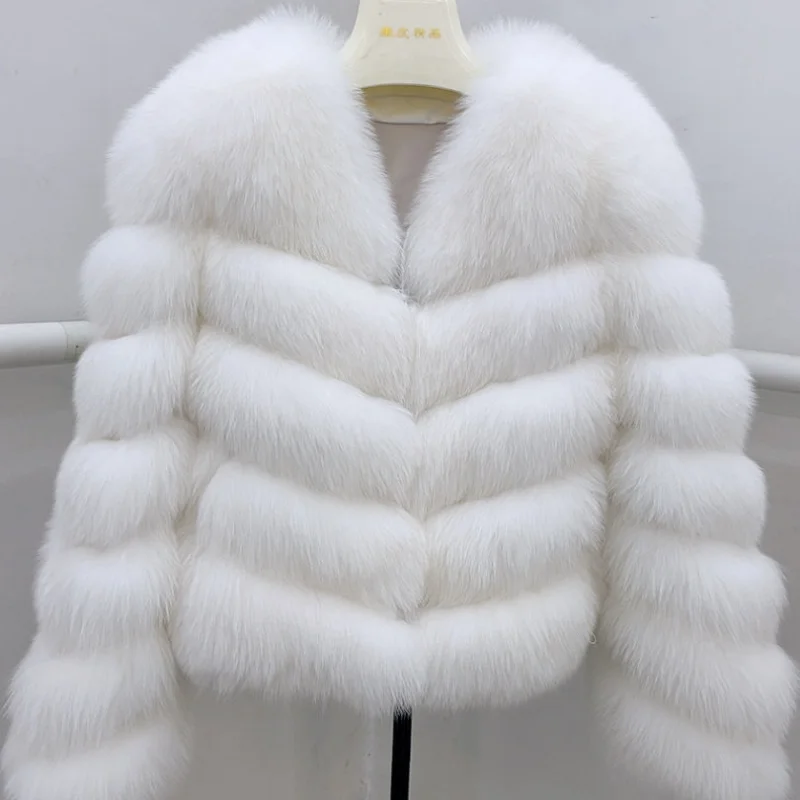 معطف فرو الثعلب الحقيقي للنساء - مراجعة Street Fashion Winter 2026 وسعره