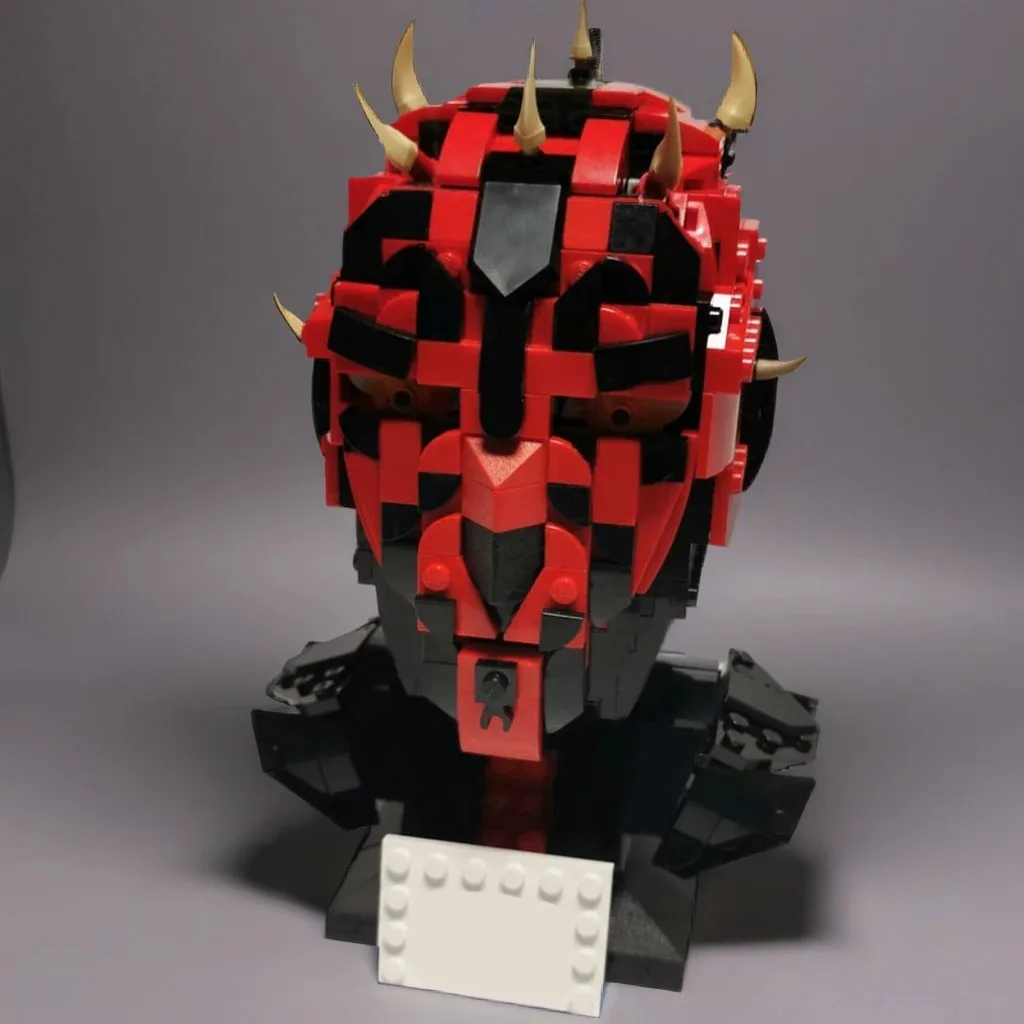 

592pcs STAR BATTER MOC Maul Helmet Collection Movie Restoration Exquisite Ornament DIY Model Building Blocks Birthday Toys Gift