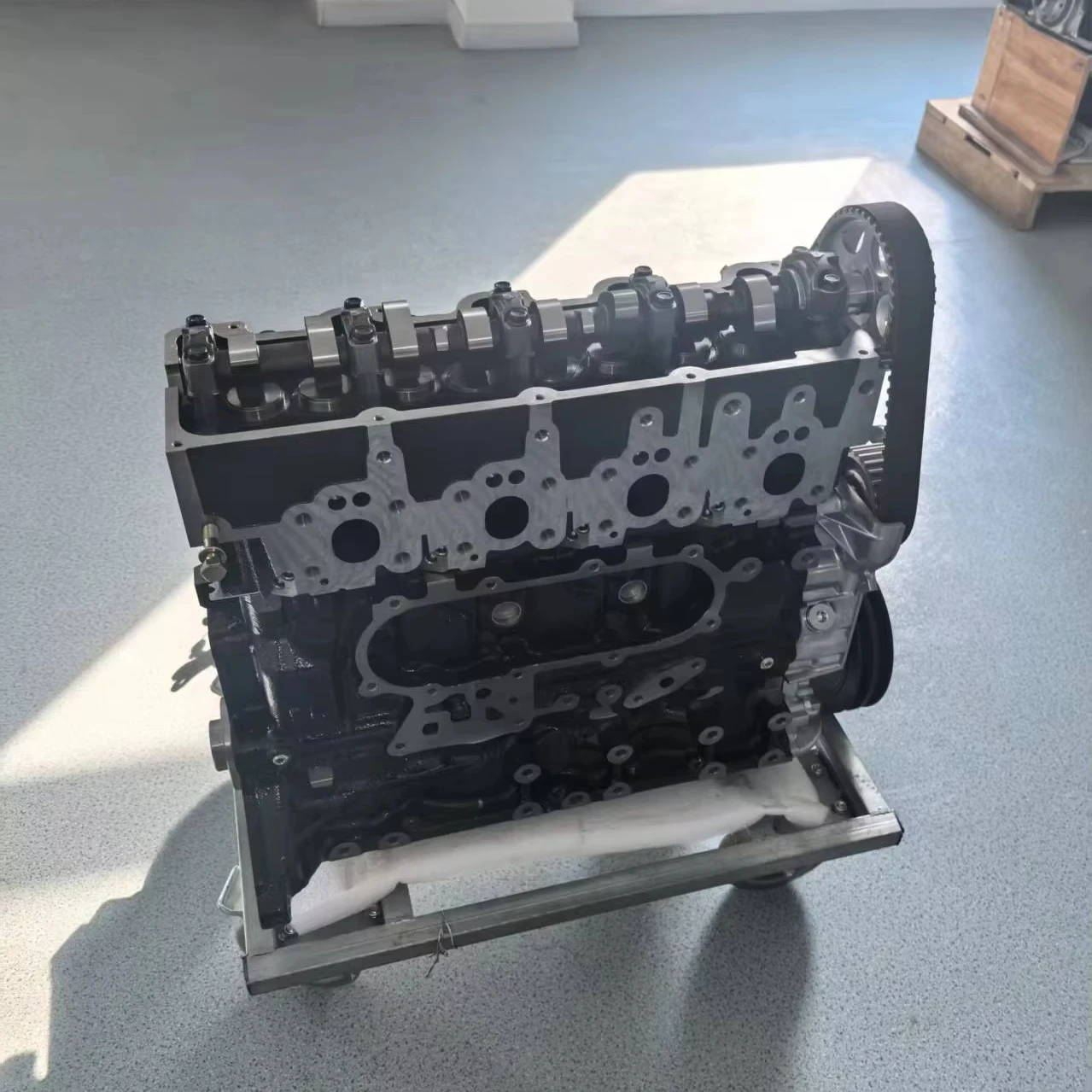Auto Parts Newly 5L 5LE Diesel Engine Long Block for TOYOTA HILUX Equipped with Water Pump and Oil Pump