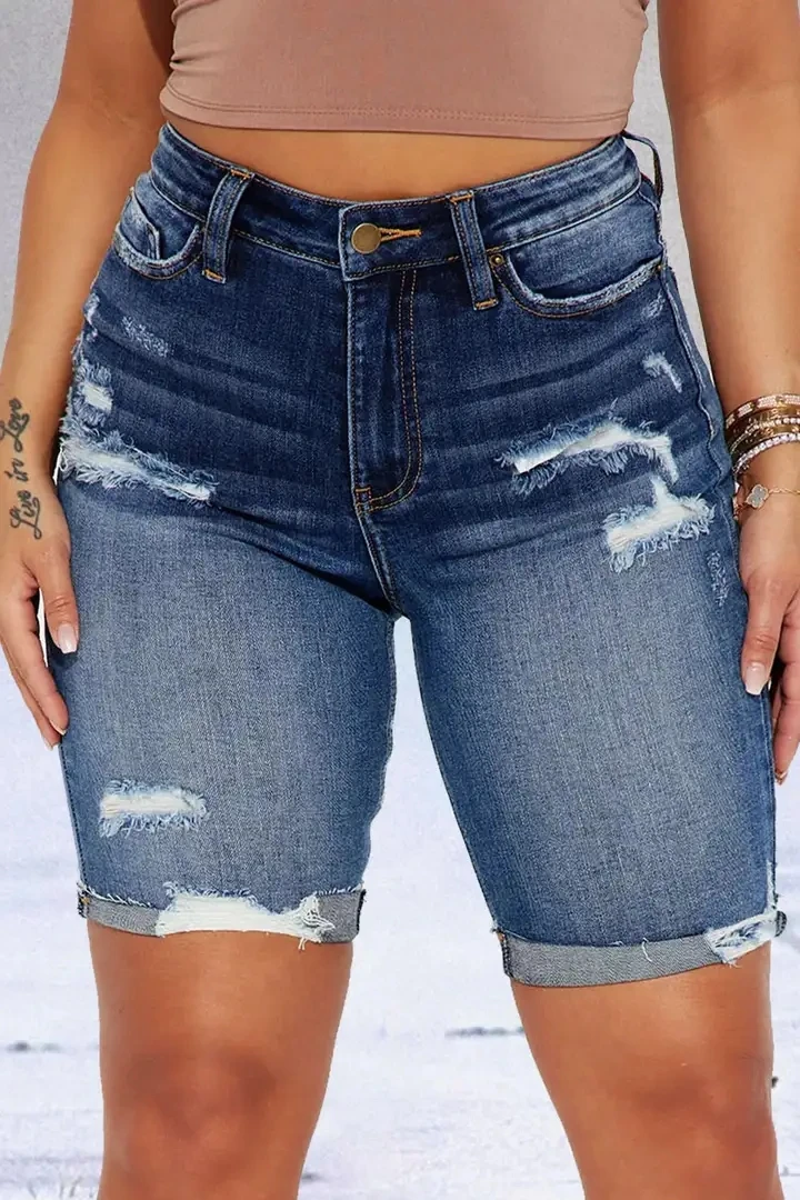 Fashionable Women's Medium Stretch Denim Bermuda Shorts with Ripped Details, Raw Hem, and Pockets, Perfect for Casual Wear