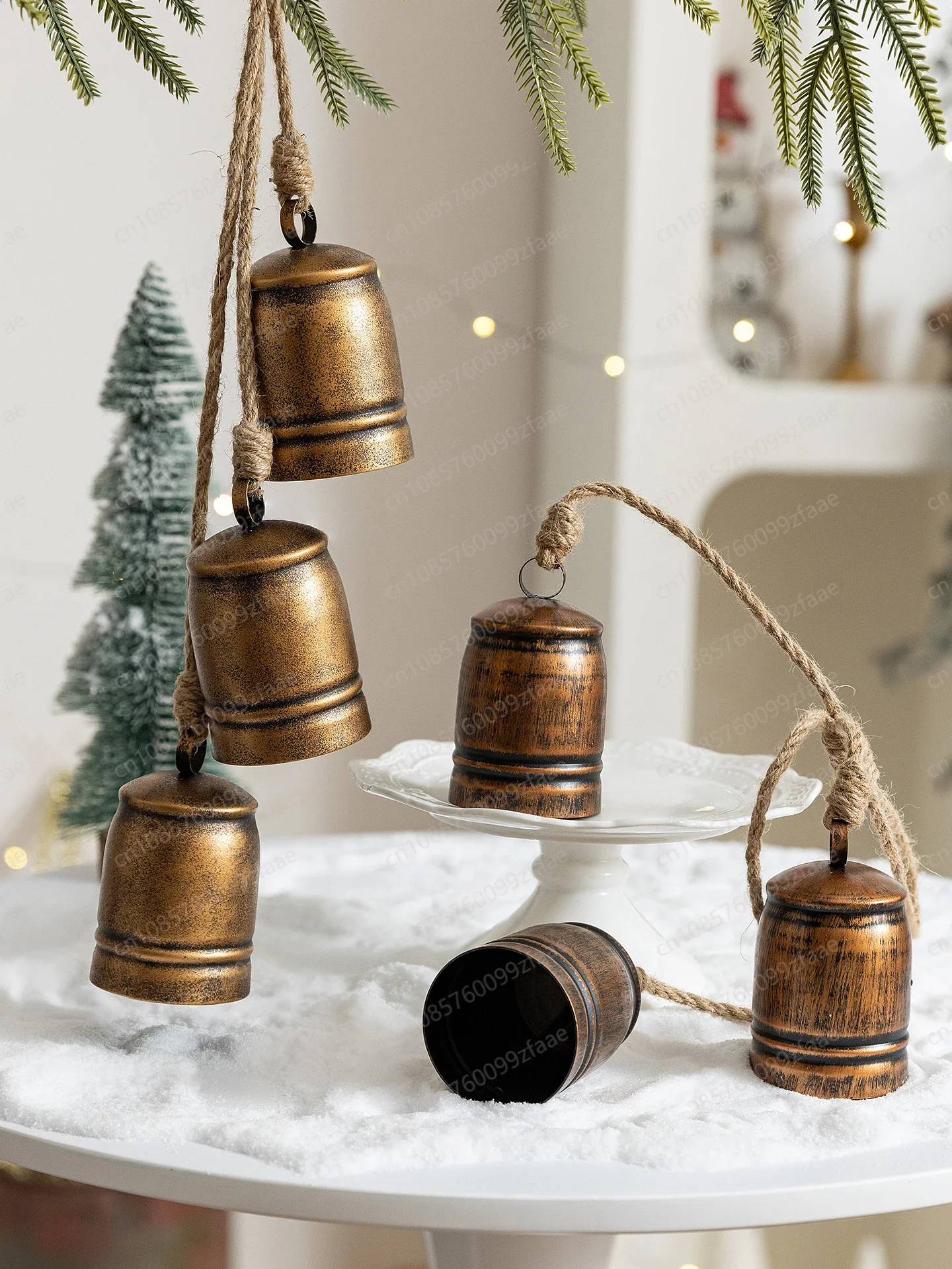 Christmas retro wrought iron bell pendant DIY accessories wind chimes door hanging Christmas decoration arrangement