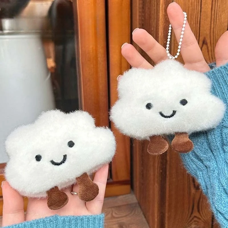 1-10 SZTUK Śliczny wisiorek w kształcie chmurki Kreskówkowy wystrój dla dziewczynek Wszechstronna pluszowa broszka Brelok do torby Akcesoria Prezent Wisiorek