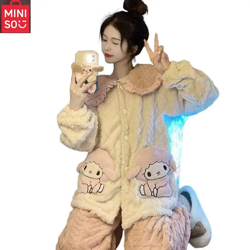 

MINISO коралловый бархатный пижамы женские с длинными рукавами розово-красный клубничный медведь на молнии домашняя одежда утолщенная