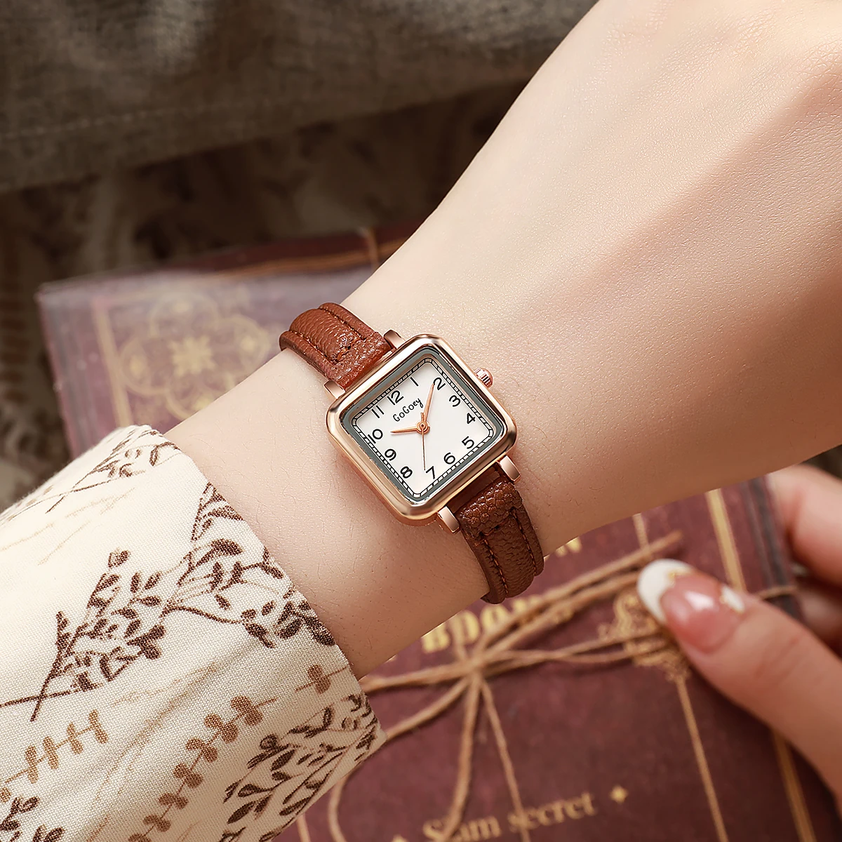 Simple Arabic Square Small Dial Quartz Belt Watch