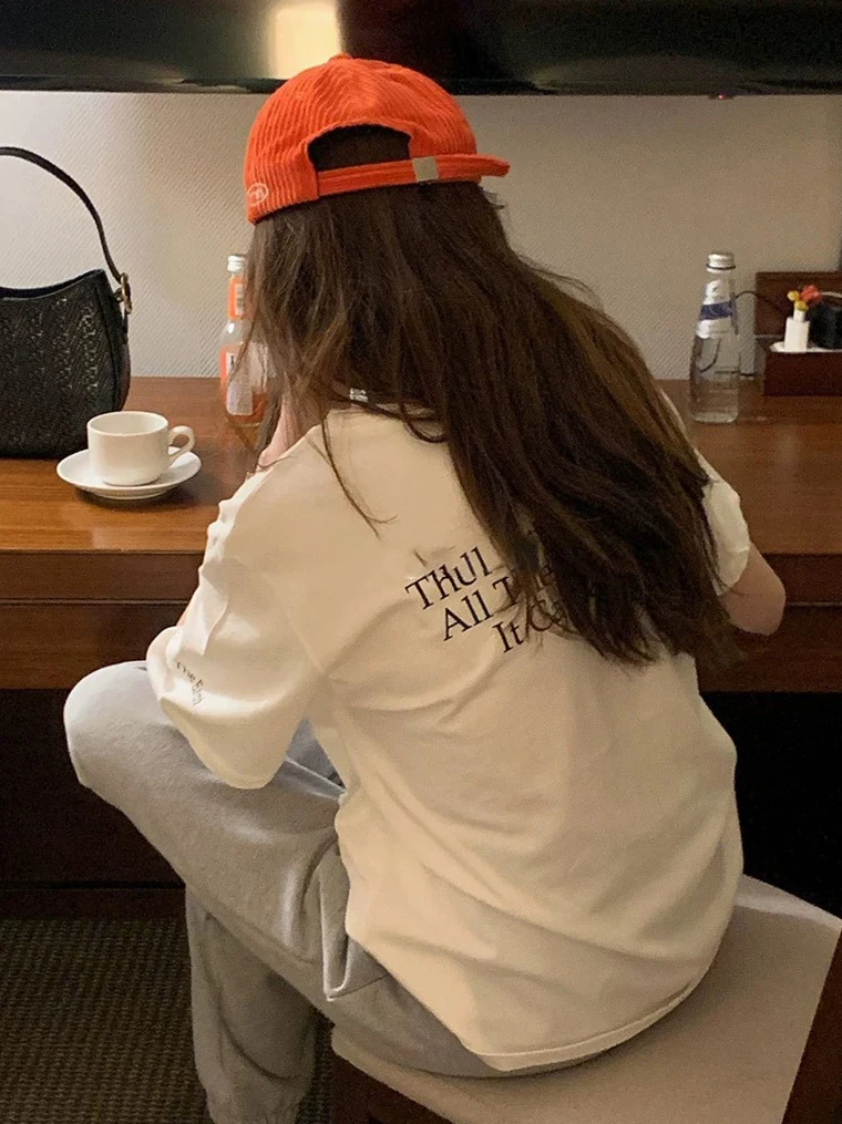 

White oulder-Drift T-irt with Letter Print round Ne ort Sve Casual Comfortable Cotton Top for Women Girls