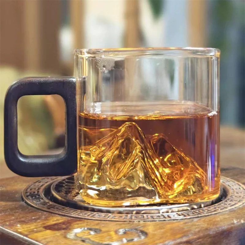 

Small Capacity 110ml Mountain Viewing Bottom Square Latte Glass Coffee Mug With Walnut Wooden Handle Kung Fu Tea Cups and Mugs