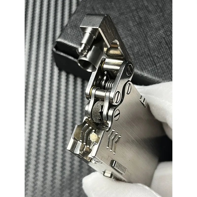 Handmade Brass Mechanical Automatic Ignition Gasolin Lighter and Titanium Alloy Material Gift Box