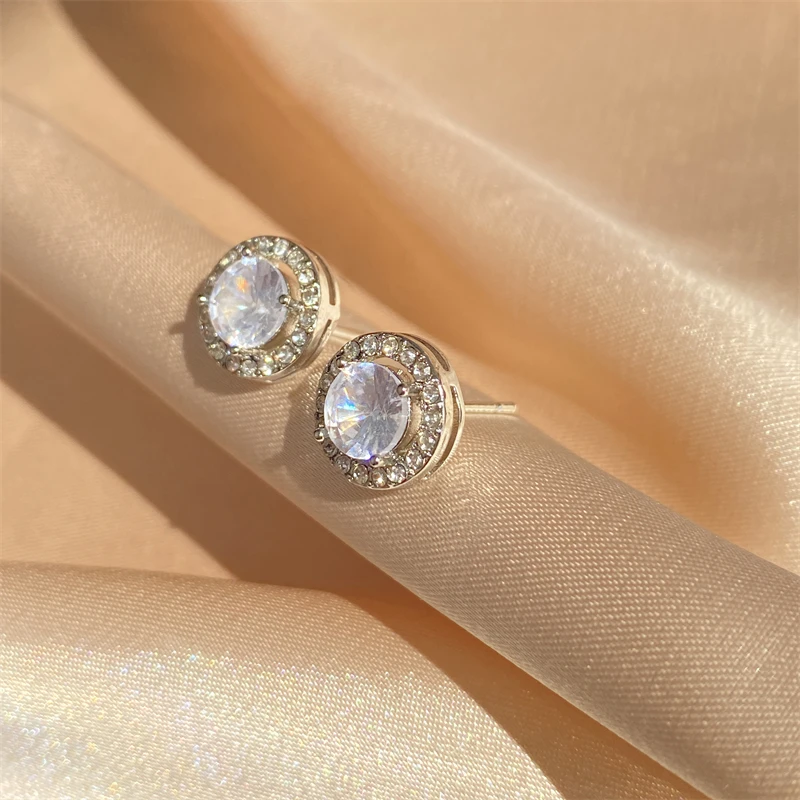 ZAKOL Fashion White Color Hearts & Arrows Stud Earrings For Women Wedding Elegant AAA Zircon Crystal Round Jewelry FSEP038