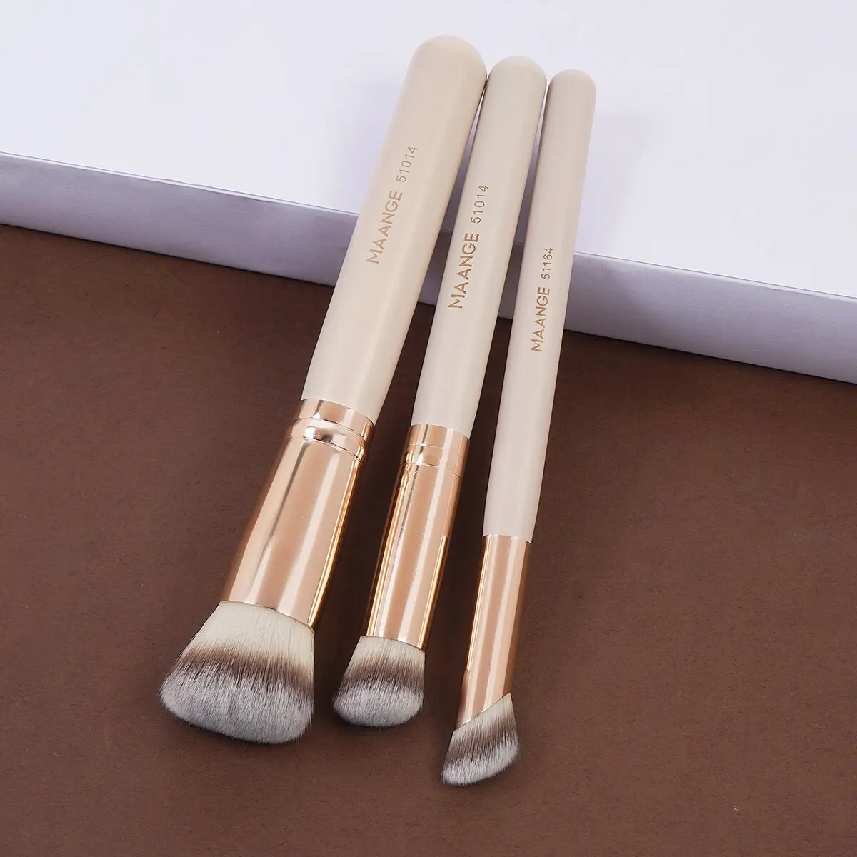 Maange 3 Piece Makeup Brush Sets Cosmetic Foundation Powder Concealer Brush Kits Women Beauty Tools Blending Fluffy Soft Bristle