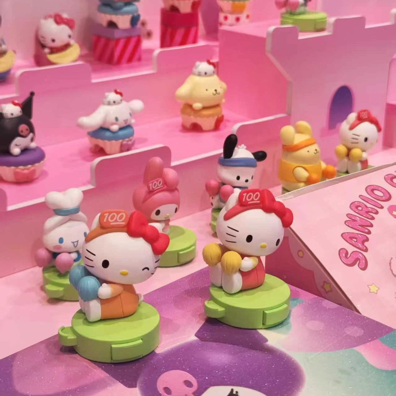 Sanrio Characters Mini Blind Box Toy Cheerleading Team Head Movable Doll Kawaii Figures Hello Kitty Kuromi Desk Deocr Gifts
