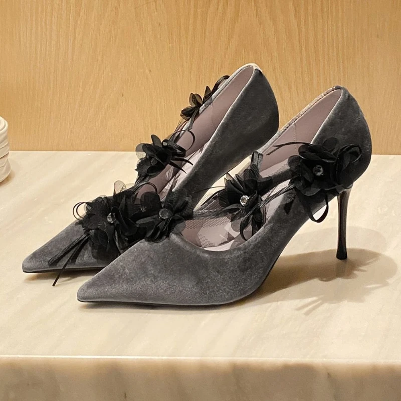 

Сексуальные кружевные туфли-лодочки с острым носком и цветочным принтом, роскошные дизайнерские бархатные туфли на высоком каблуке для женщин, элегантные неглубокие вечерние модельные туфли высокого качества