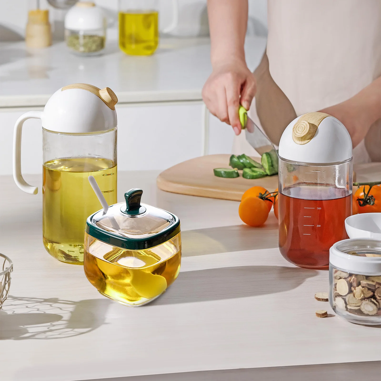 

2 Sets 350ml Plastic Kitchen Storage Jars for Salt Pepper Sugar Condiment Holder Spice Canister Spoon Home Restaurant