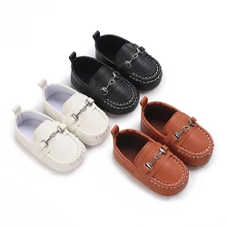 클래식 아기 신발 솔리드 컬러 안티 슬립 부드러운 단독 플랫 부드러운 단독 PU 첫 워커 0-18M 신생아 소년과 소녀 아기 신발