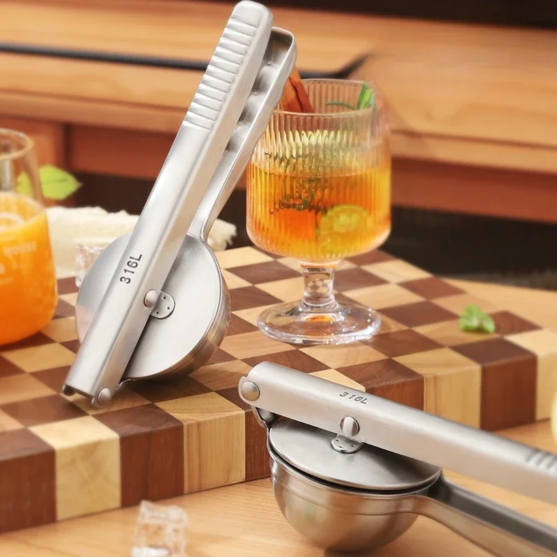 Stainless Steel Lemon Squeezer, Manual Fruit Press Juicer Clip, Portable Small Citrus Orange Squeeze Tool for Kitchen