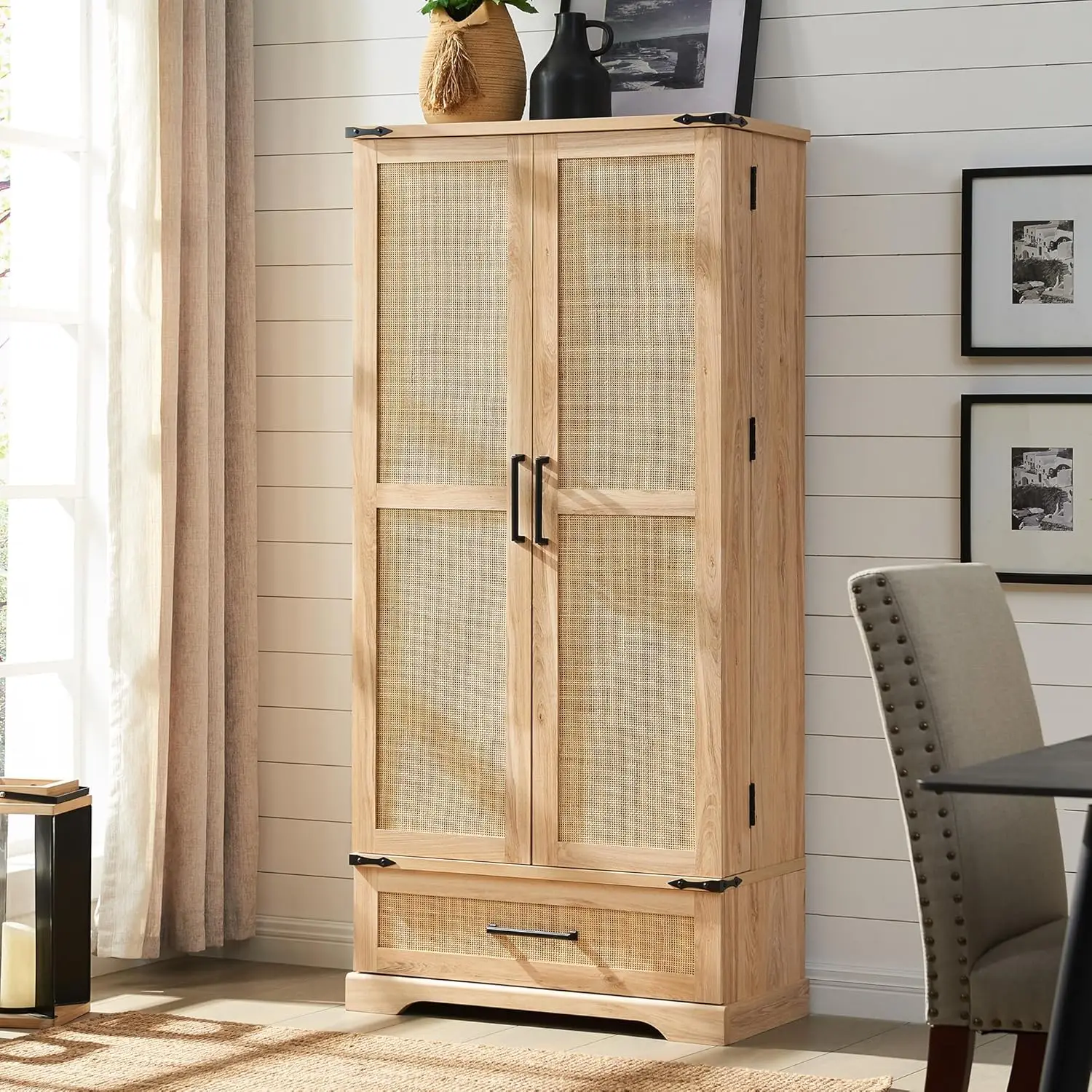 Armoire de Garde-Manger de Cuisine en Rotin de 72 Pouces, Grand Meuble de Rangement Boho avec 2 Portes et Étagères, Polyvalent