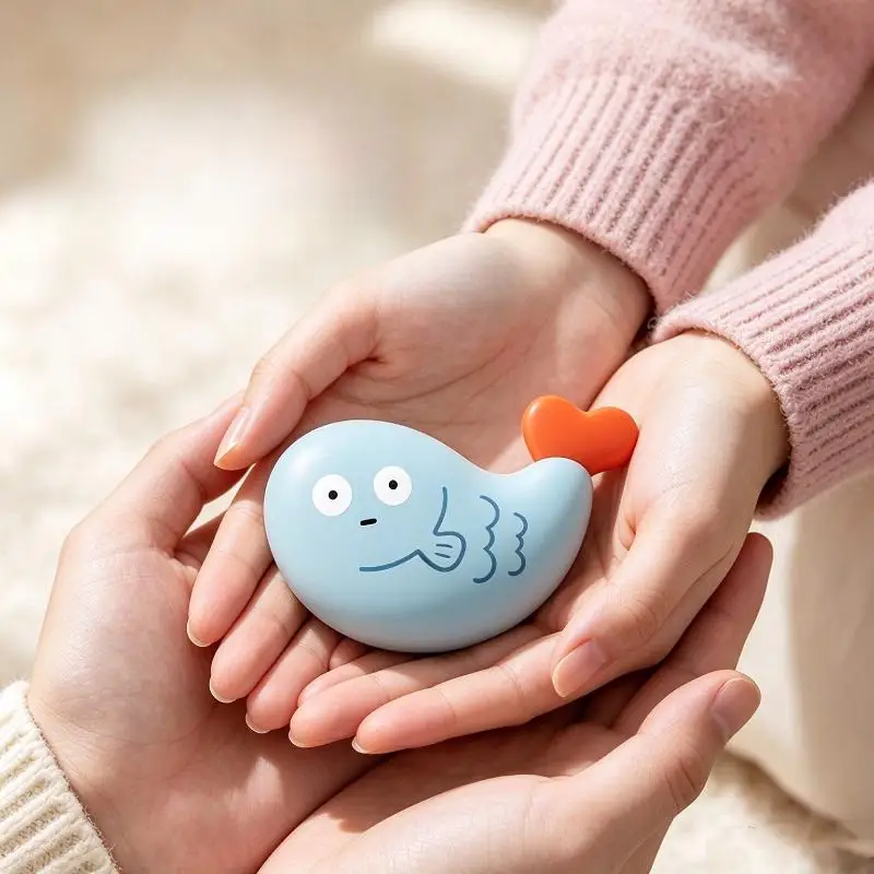 Cute Cartoon Fish Shaped Hand Warmer No Charging Self Heating 8H Lasting Warmth For Winter Outdoor Use