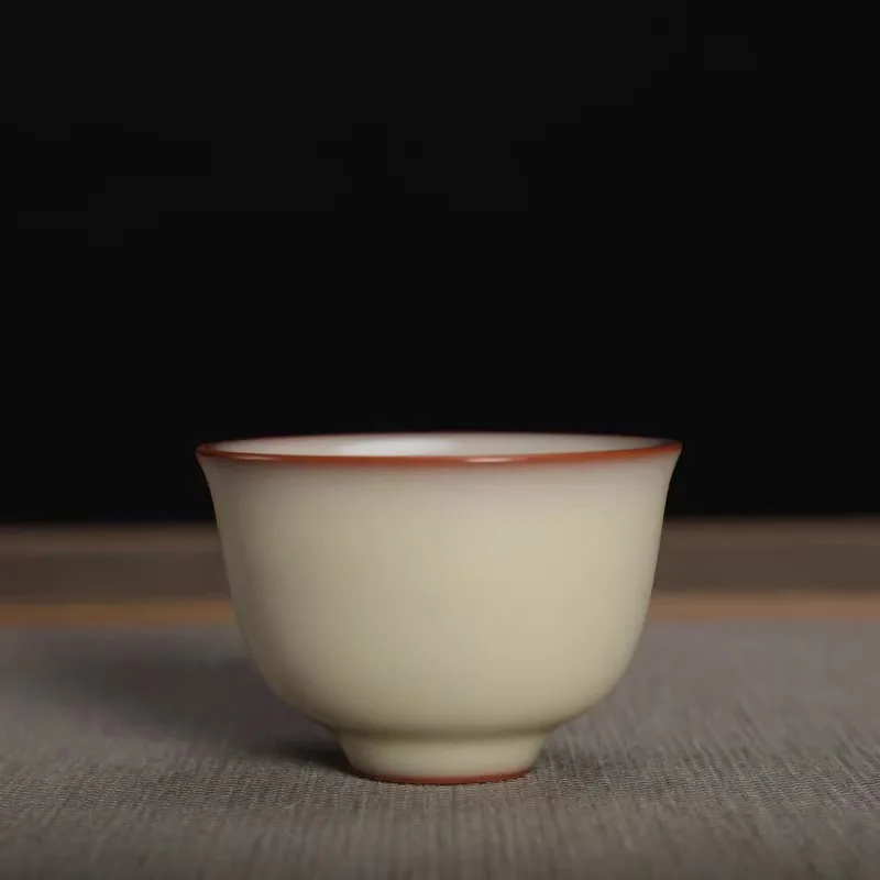 

Longquan Ge Kiln Celadon Master Jin Lian Lard Jelly Handcrafted Tea Cup Ceramic Host Cup Bell Cup Collection