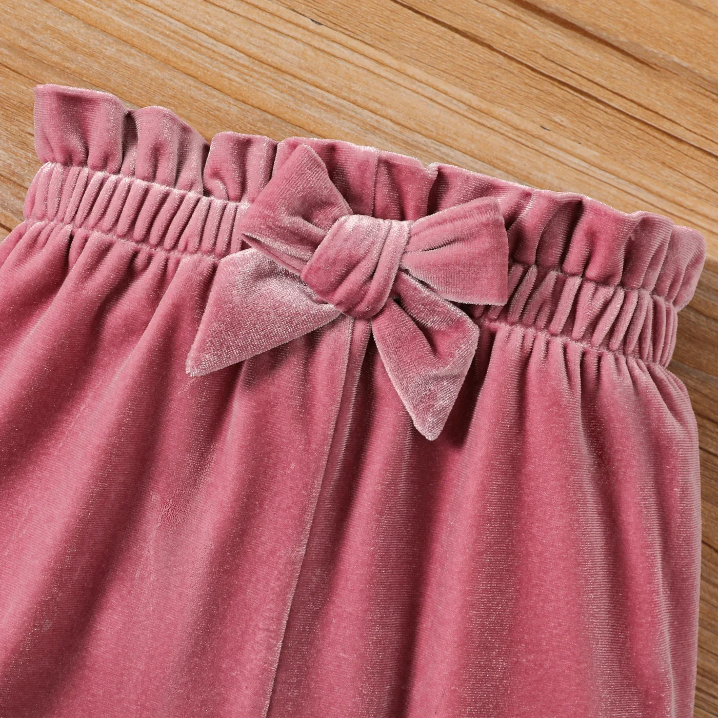 PatPat 2pcs Baby Girl Pink Velvet Ruffle Trim Long-sleeve Top and Bow Front Pants Set Perfect for Outings and Daily Wear