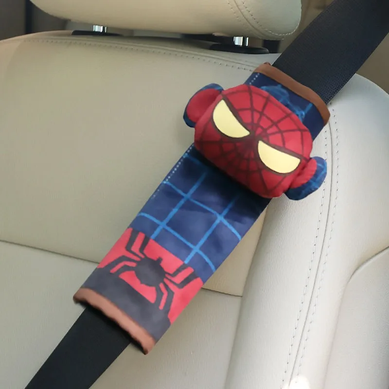 Los Vengadores Marvel Spiderman personajes de dibujos animados creativos de moda cinturón de seguridad periférico hombreras decoración de coche de dibujos animados lindos