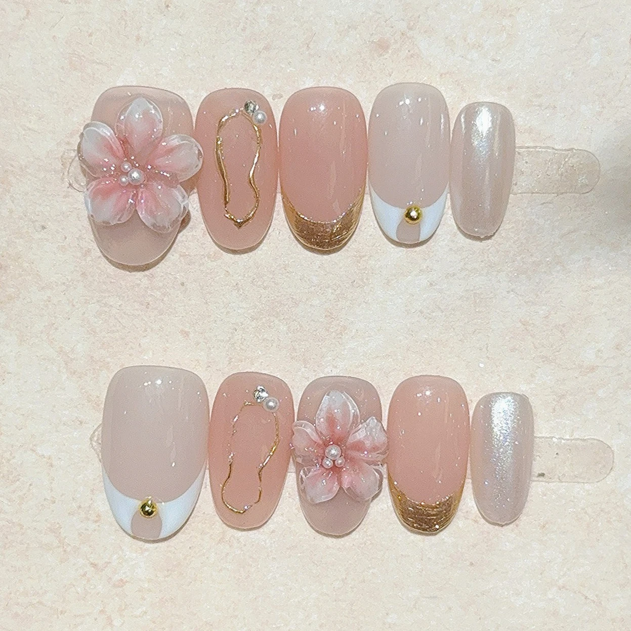 

10Pcs Cute Pink 3D Flowers Nails Tips Hand Drawn Golden Stripes Design French Nail Set Summer Short Oval Wearable Press on Nails