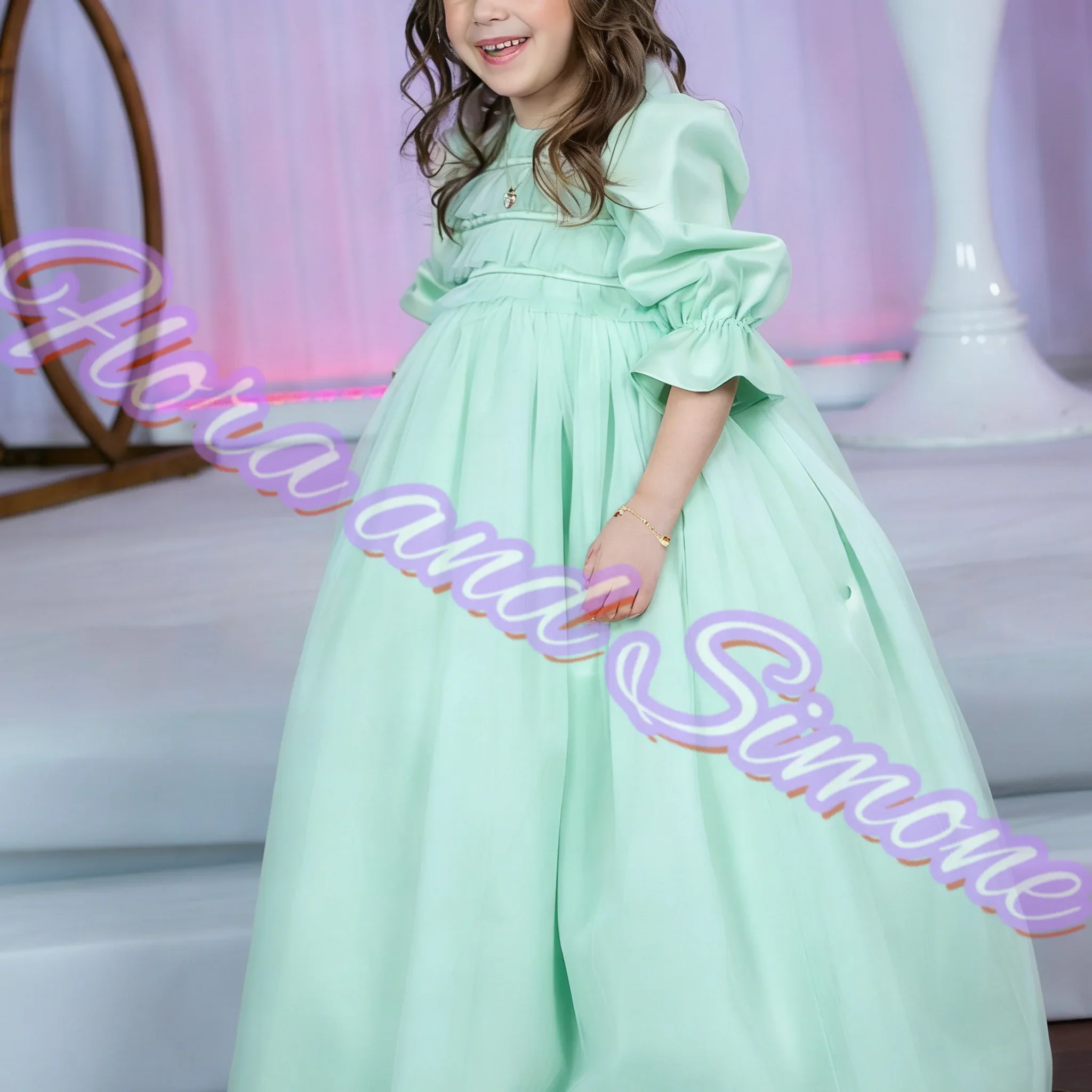 فساتين فتاة وردية بخياطة من الدانتيل وأكمام منتفخة فستان فتاة الزهور لحفلات الزفاف وحفلات الاستقبال الرسمية حسب الطلب