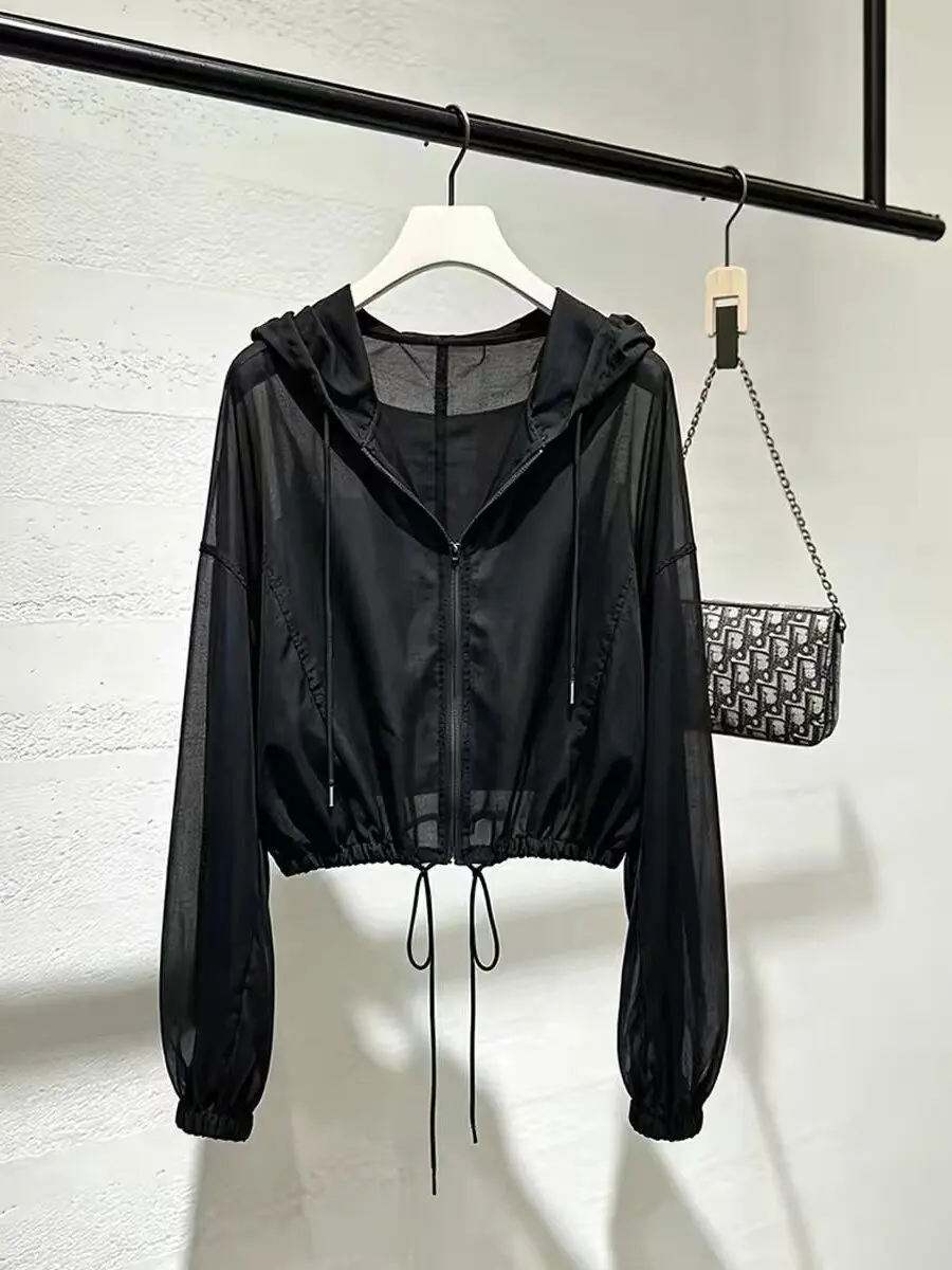 Summer High-End Korean Style Unique Beautiful Black Sun Protection Hoodie Top Women's Fashion Short Outerwear Zipper Closure