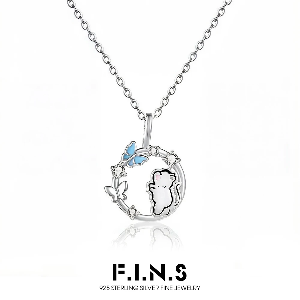 

Оригинальное ожерелье F.I.N.S из стерлингового серебра S925, подвеска в виде кота, играющего с бабочкой, милая мультяшная подвеска, цепочка на ключицу, изысканные ювелирные изделия, подарки