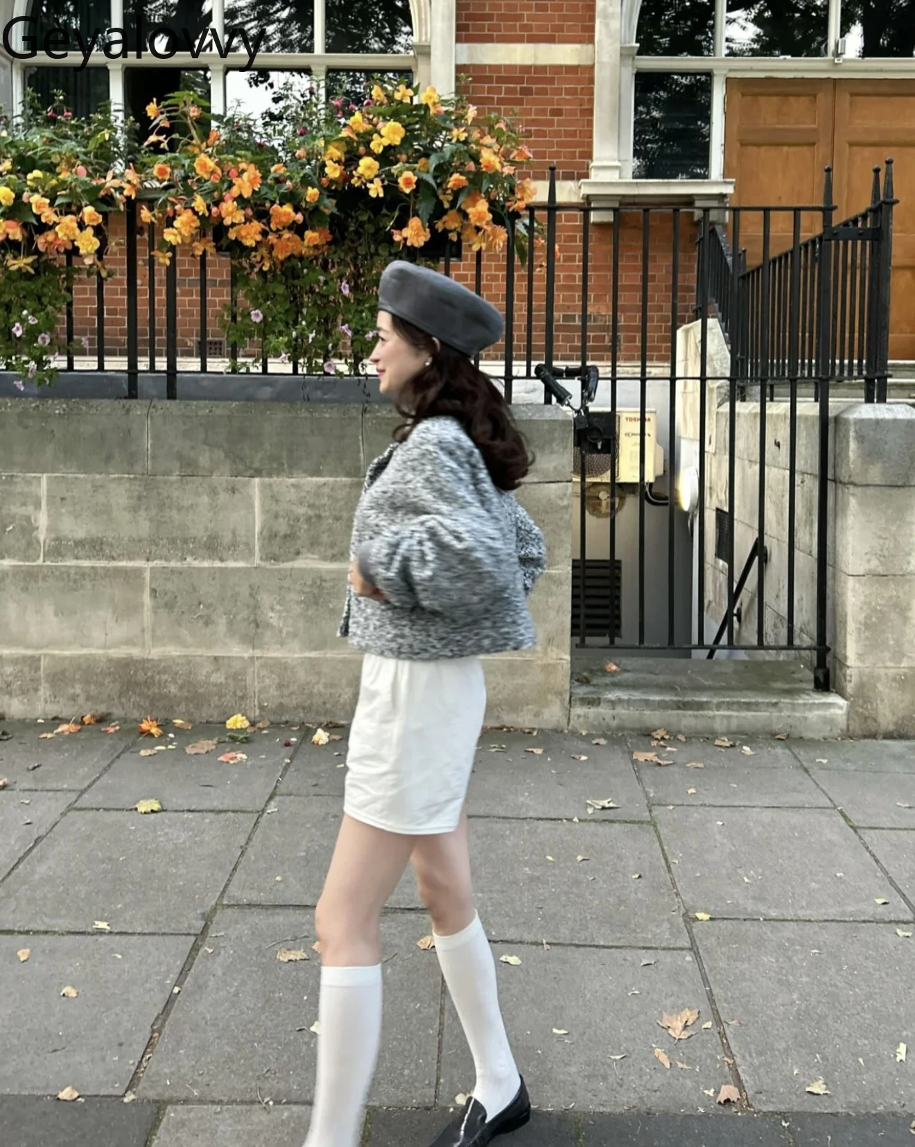 Japanese Casual Versatile Elastic Waist Sweet Cute Girls Shorts Summer New White Student Straight Short Pants for Women