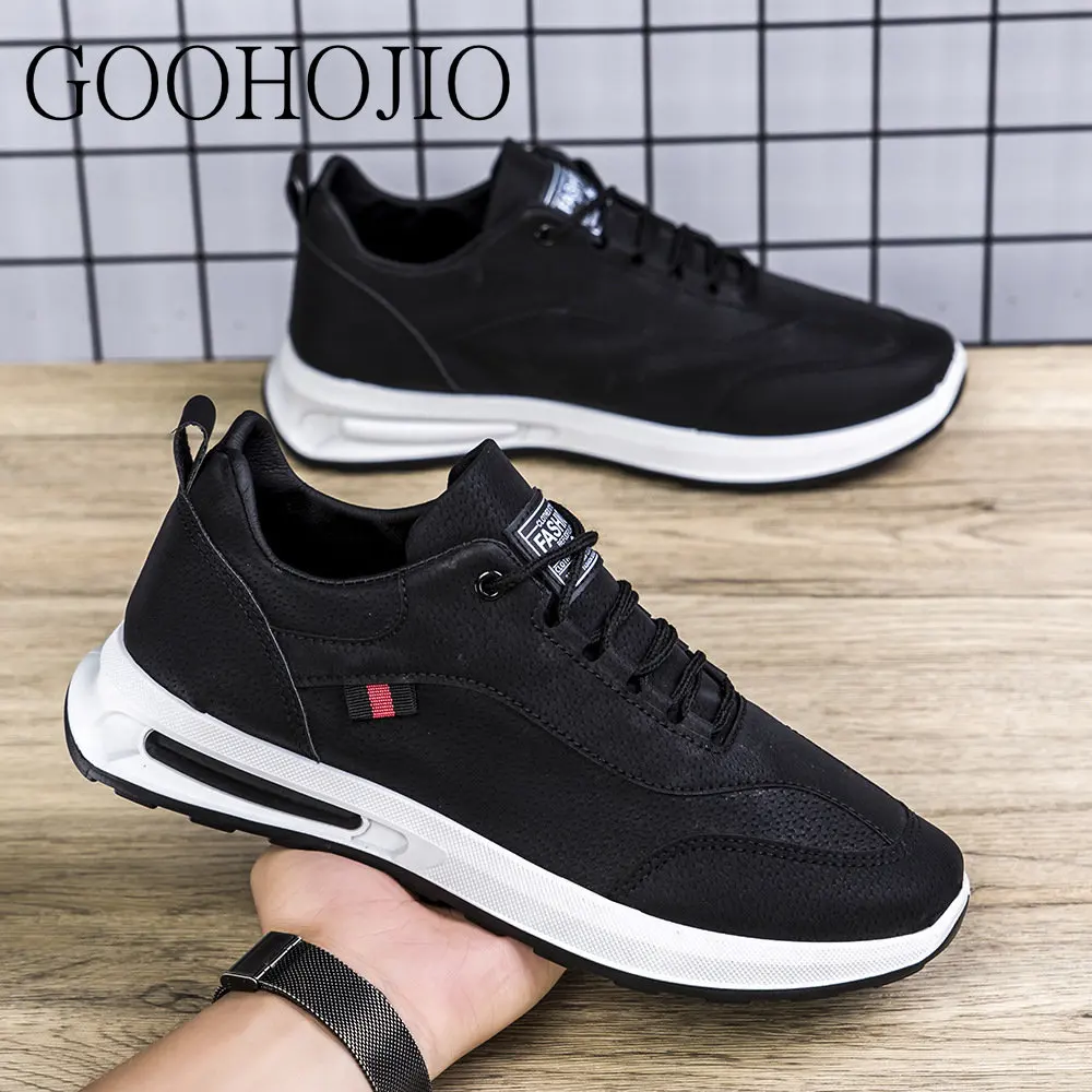 New Men Casual Shoes Male Ourdoor Jogging Trekking Sneakers Lace Up Breathable Shoes Men Comfortable Light Soft Hard-Wearing